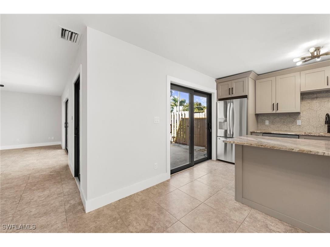 1569 Park Meadows Drive #2 Fort Myers FL 33907 226003596 image9