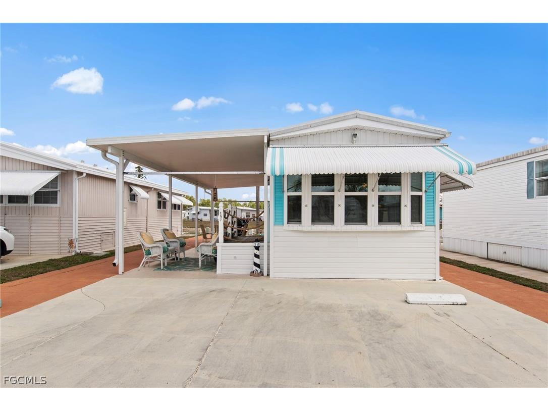 157 Caravan Circle North Fort Myers FL 33903 2026011421 image1