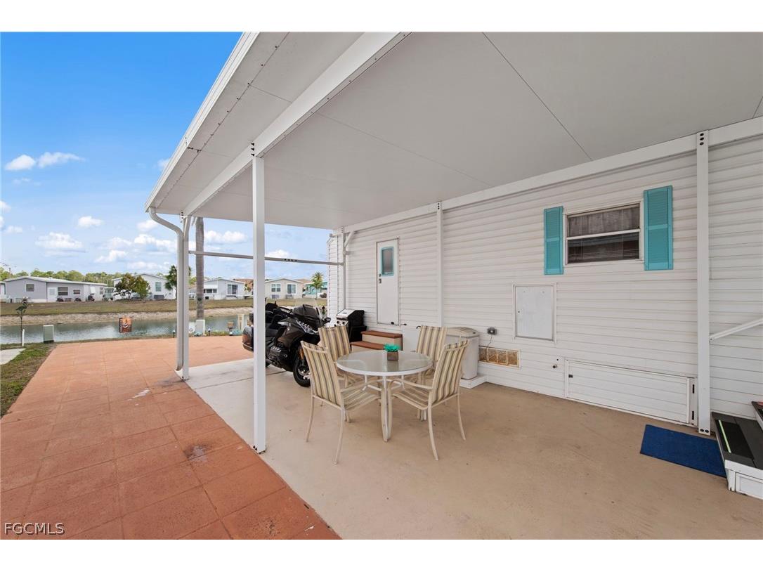 157 Caravan Circle North Fort Myers FL 33903 2026011421 image3
