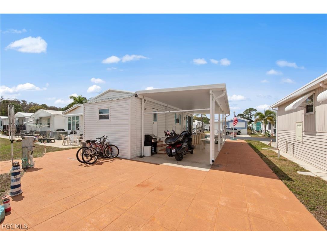 157 Caravan Circle North Fort Myers FL 33903 2026011421 image9