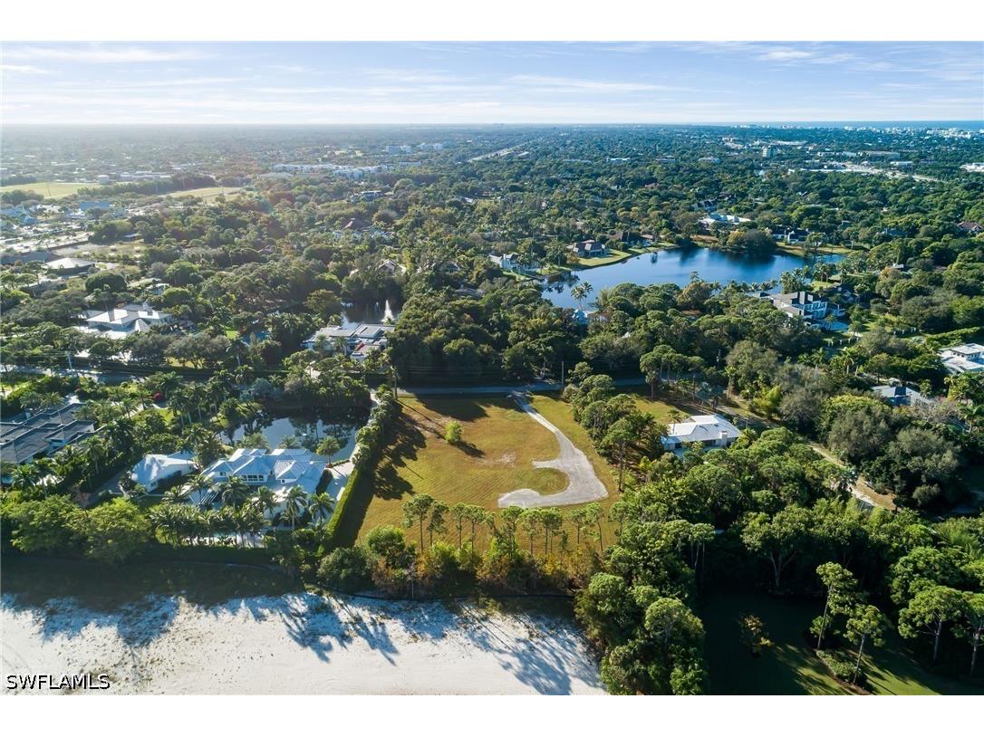 157 Center Street Naples FL 34108 226016918 image5
