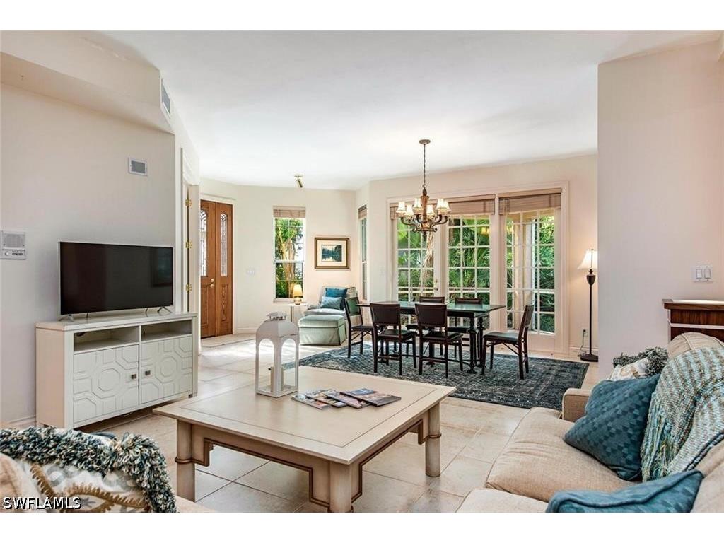 157 Colonade Circle #1002 Naples FL 34103 226022468 image1