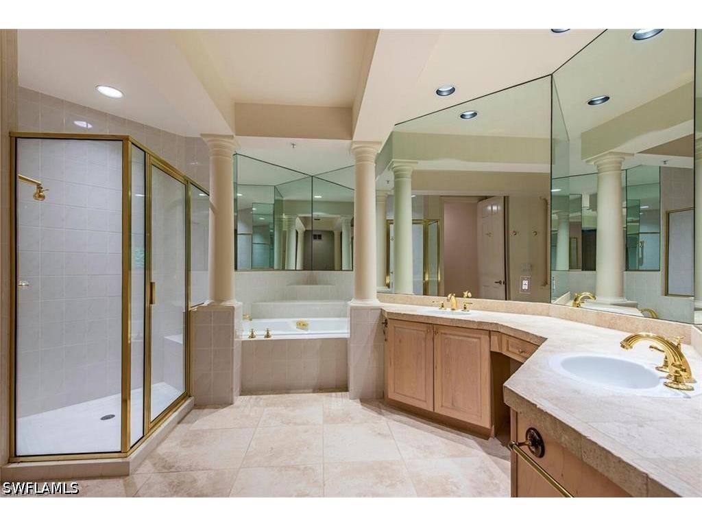 157 Colonade Circle #1002 Naples FL 34103 226022468 image6