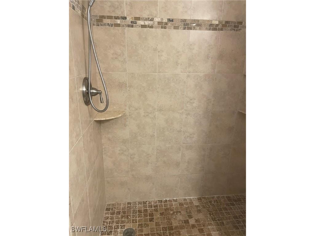 157 Saint James Way Naples FL 34104 225064140 image16