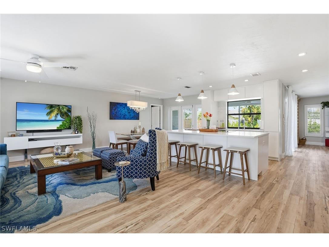 157 Willoughby Drive Naples FL 34110 226012063 image1