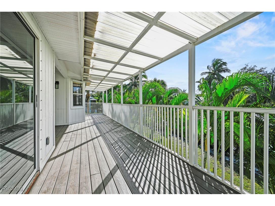 1570 Avion Place Naples FL 34104 2025019172 image23