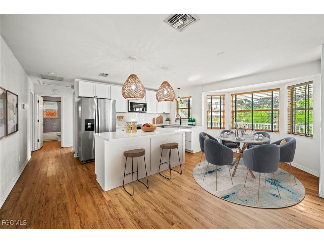 1570 Avion Place Naples FL 34104 2025019172 image4