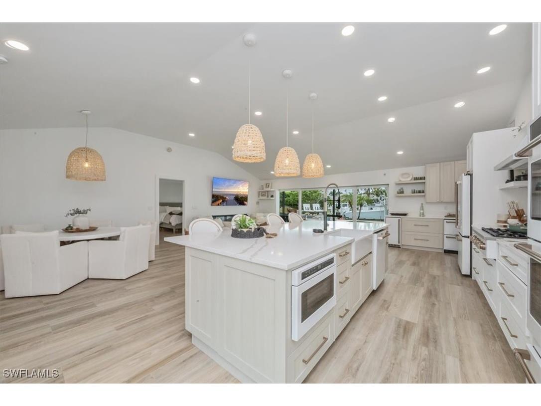 1570 Bonita Lane Naples FL 34102 225078016 image2