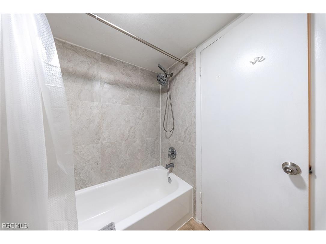 1570 Park Meadows Drive #1 Fort Myers FL 33907 2026011792 image20