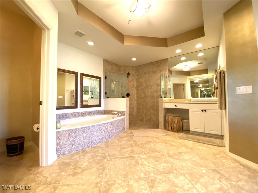 1570 Winding Oaks Way #201 Naples FL 34109 225043485 image25