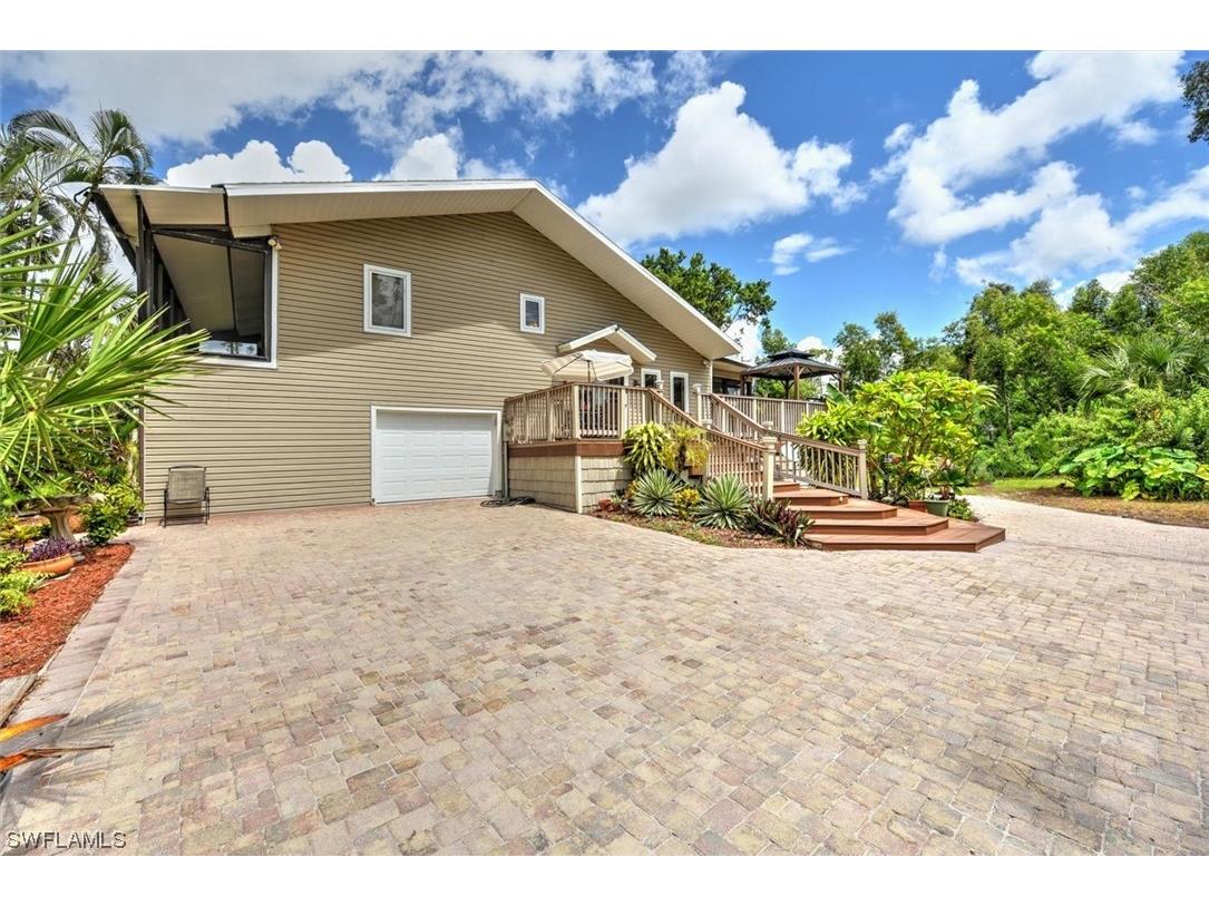 15701 Country Court Fort Myers FL 33912 223069686 image1