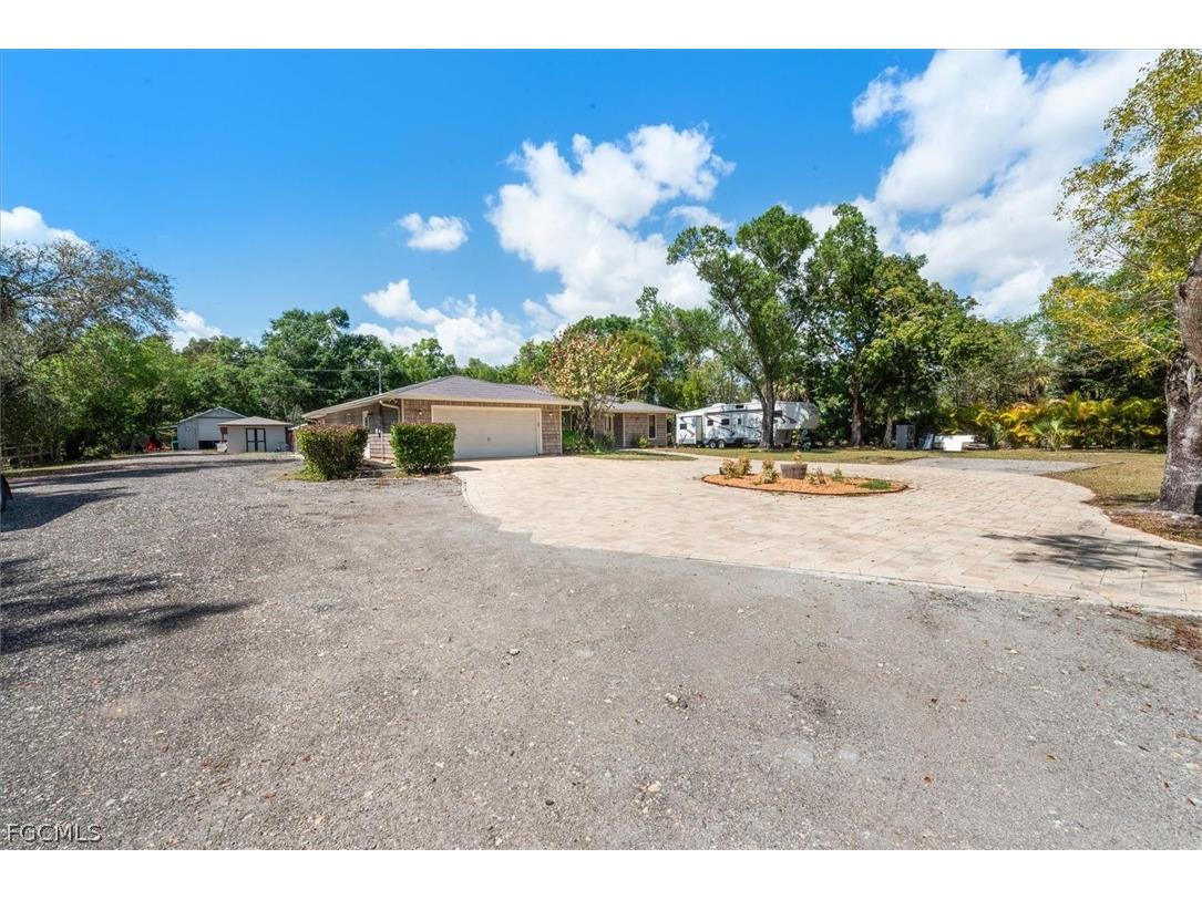 15710 Shamrock Drive Fort Myers FL 33912 2026012279 image9