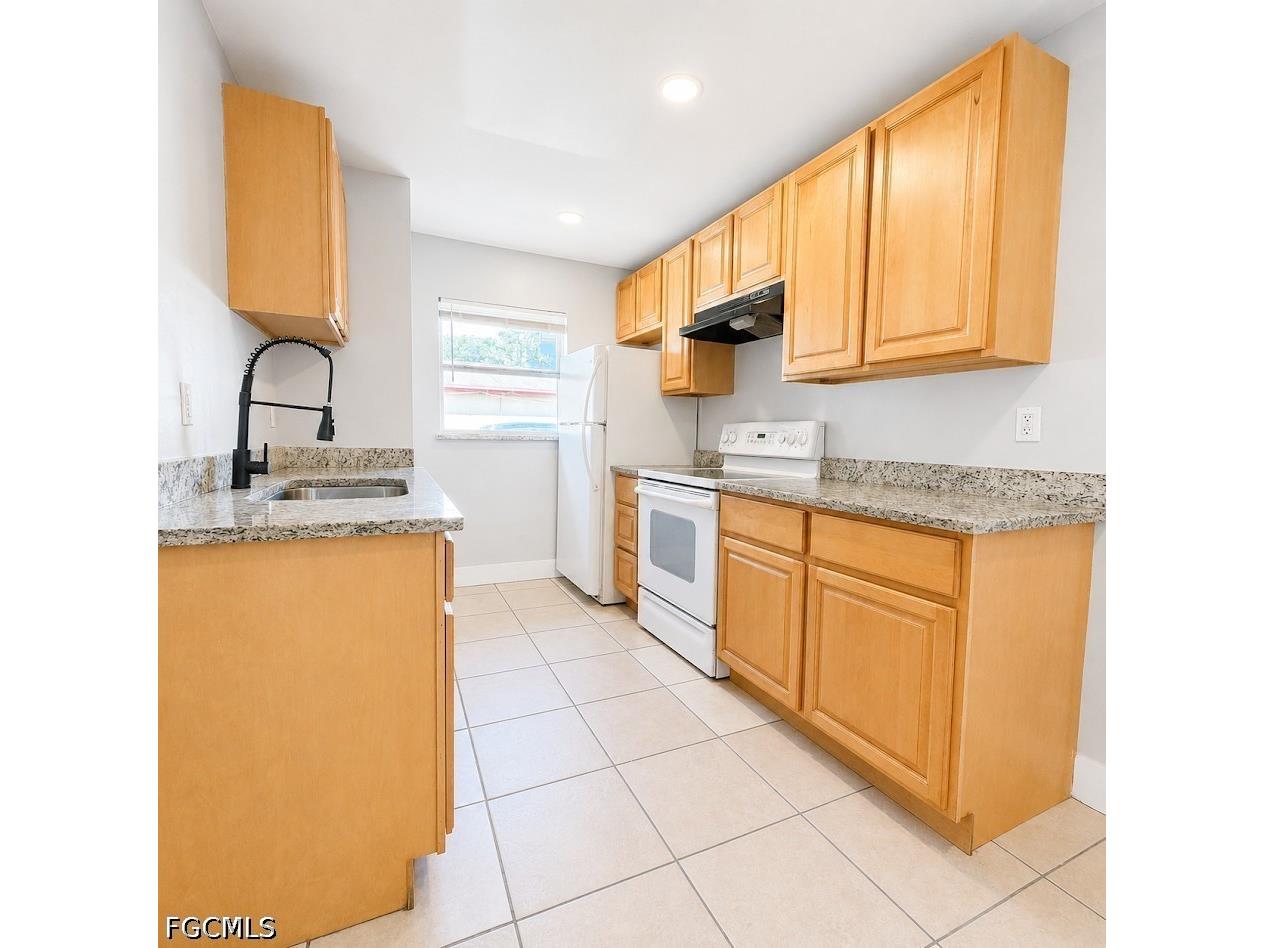 1572 Cypress Drive Fort Myers FL 33907 2026028850 image12