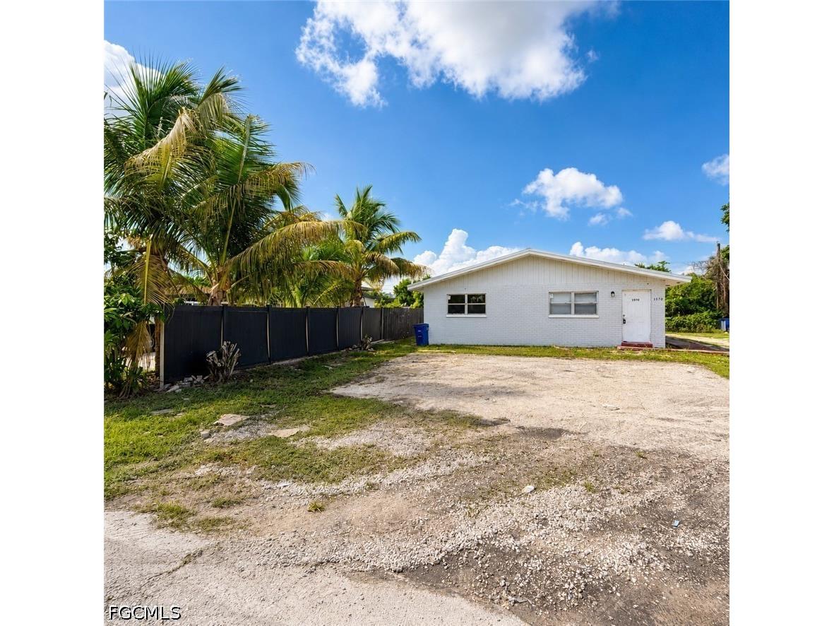 1572 Cypress Drive Fort Myers FL 33907 2026028850 image18