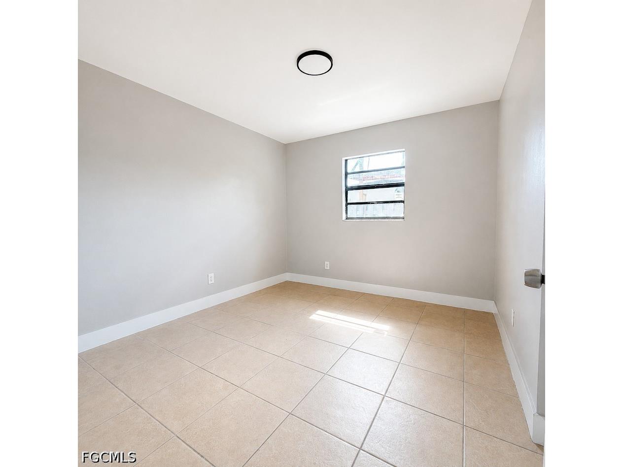 1572 Cypress Drive Fort Myers FL 33907 2026028850 image7