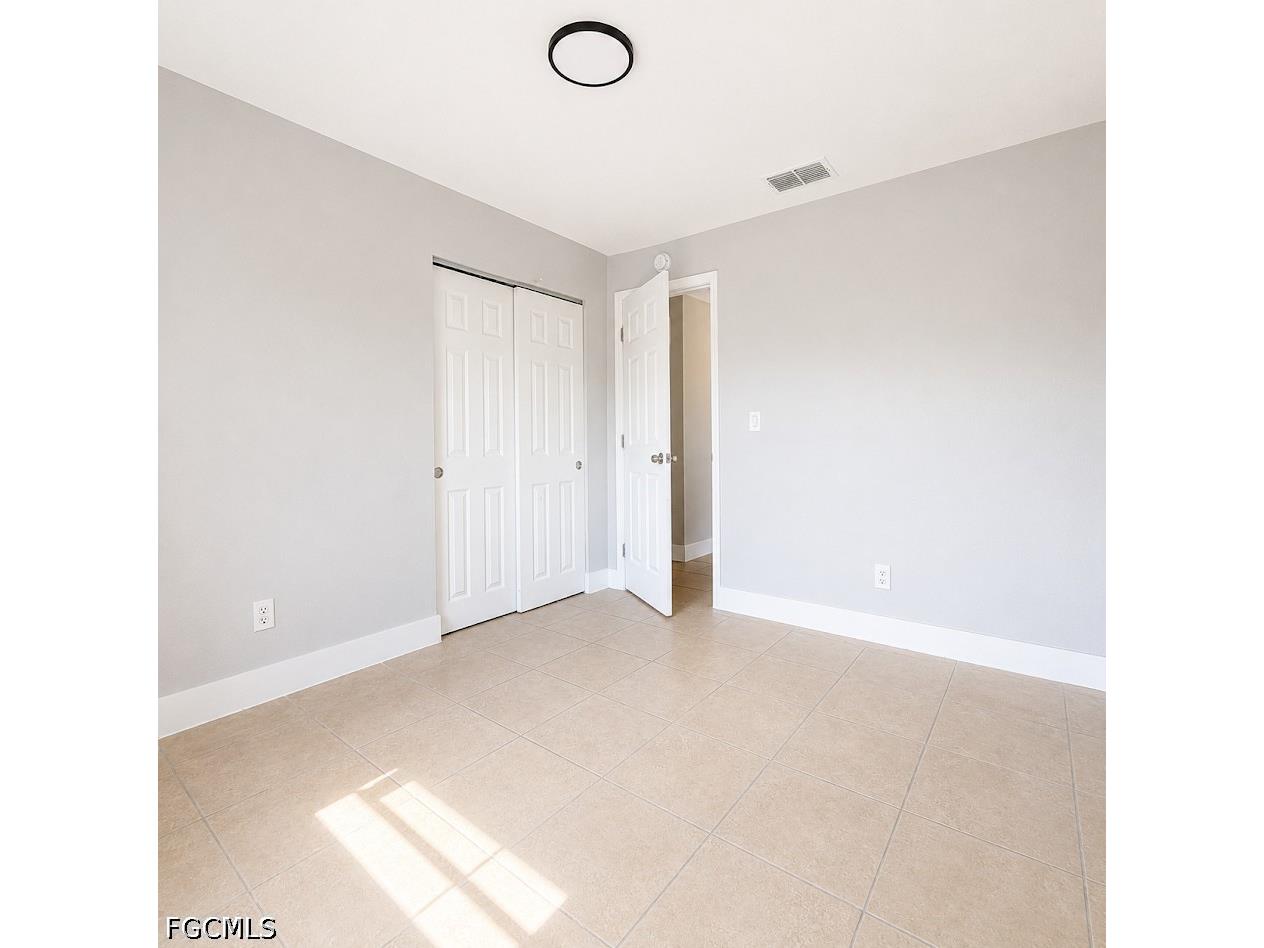 1572 Cypress Drive Fort Myers FL 33907 2026028850 image8