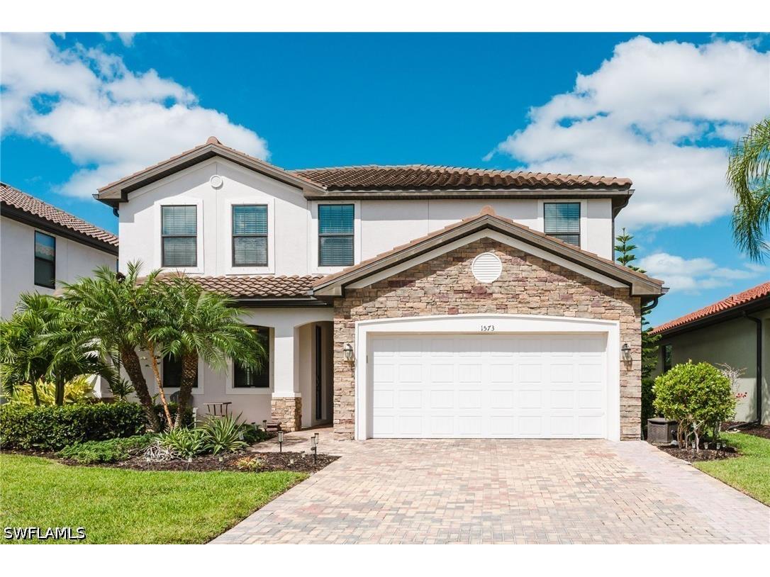 1573 Vizcaya Lane Naples FL 34113 226015397 image1