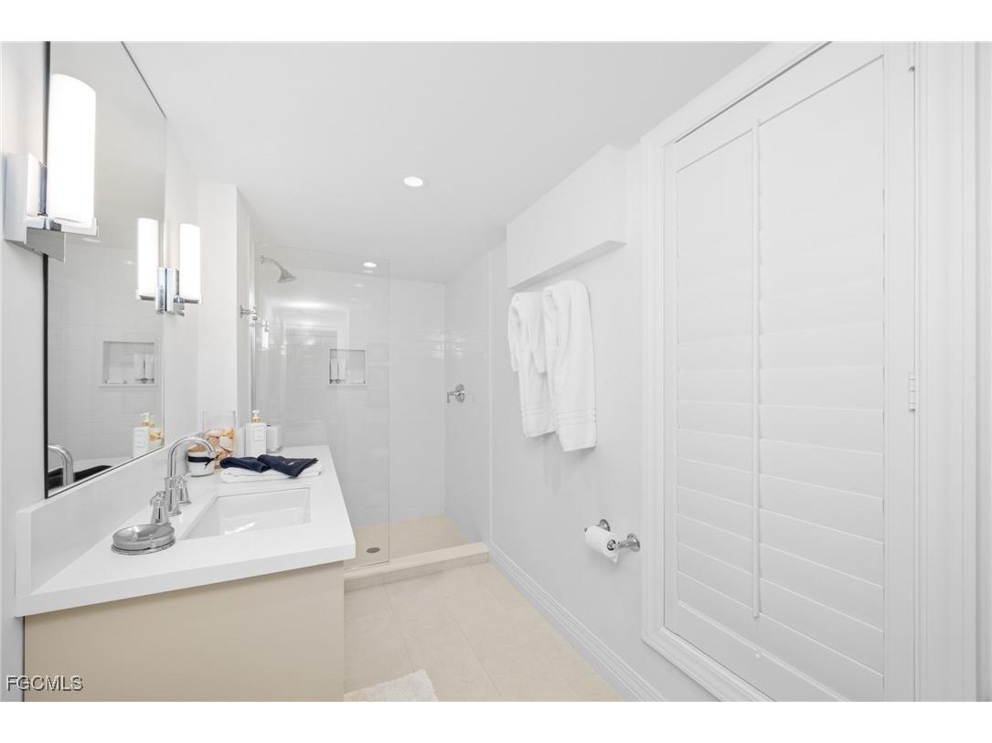 15735/737 Captiva Drive Captiva FL 33924 2025013848 image38