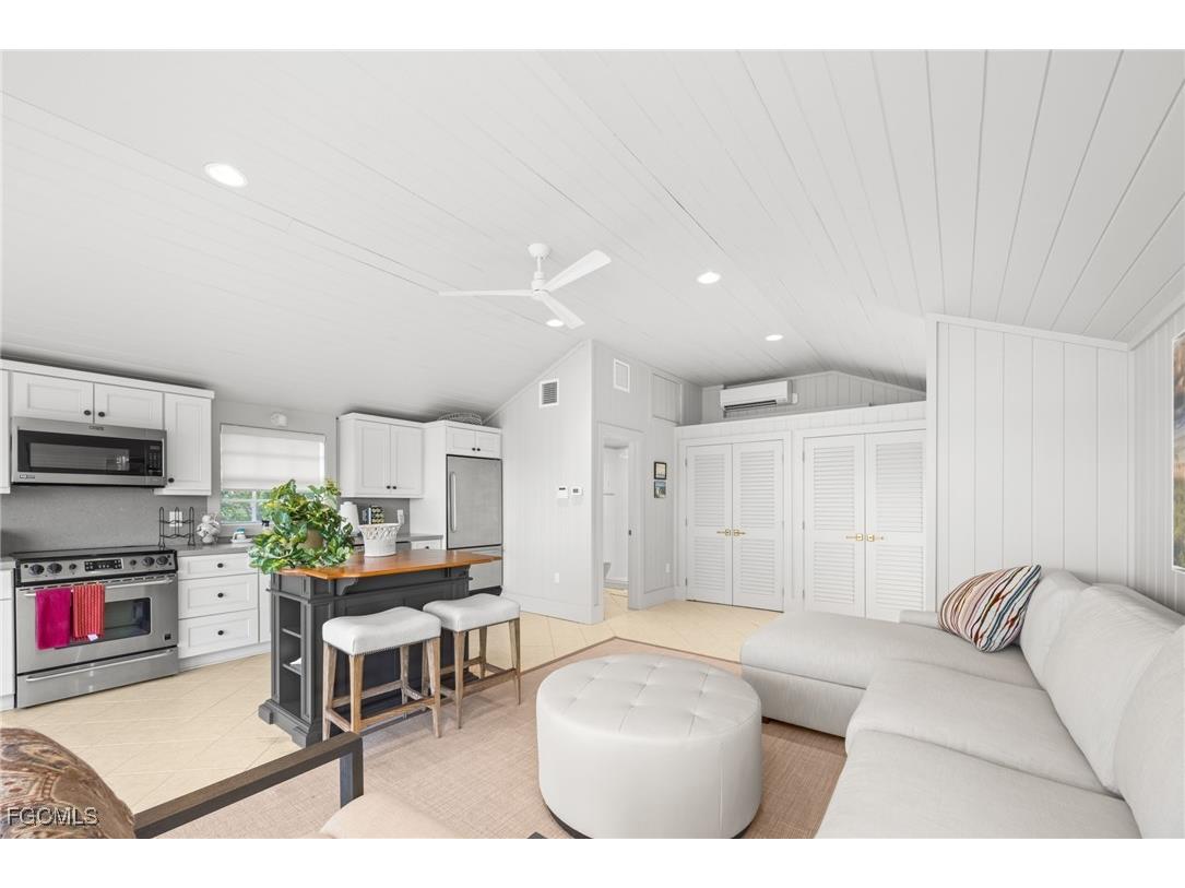 15735/737 Captiva Drive Captiva FL 33924 2025013848 image42