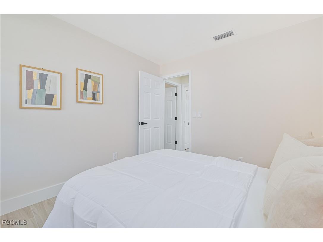 15736 Coral Vine Lane Fort Myers FL 33905 2025022345 image23