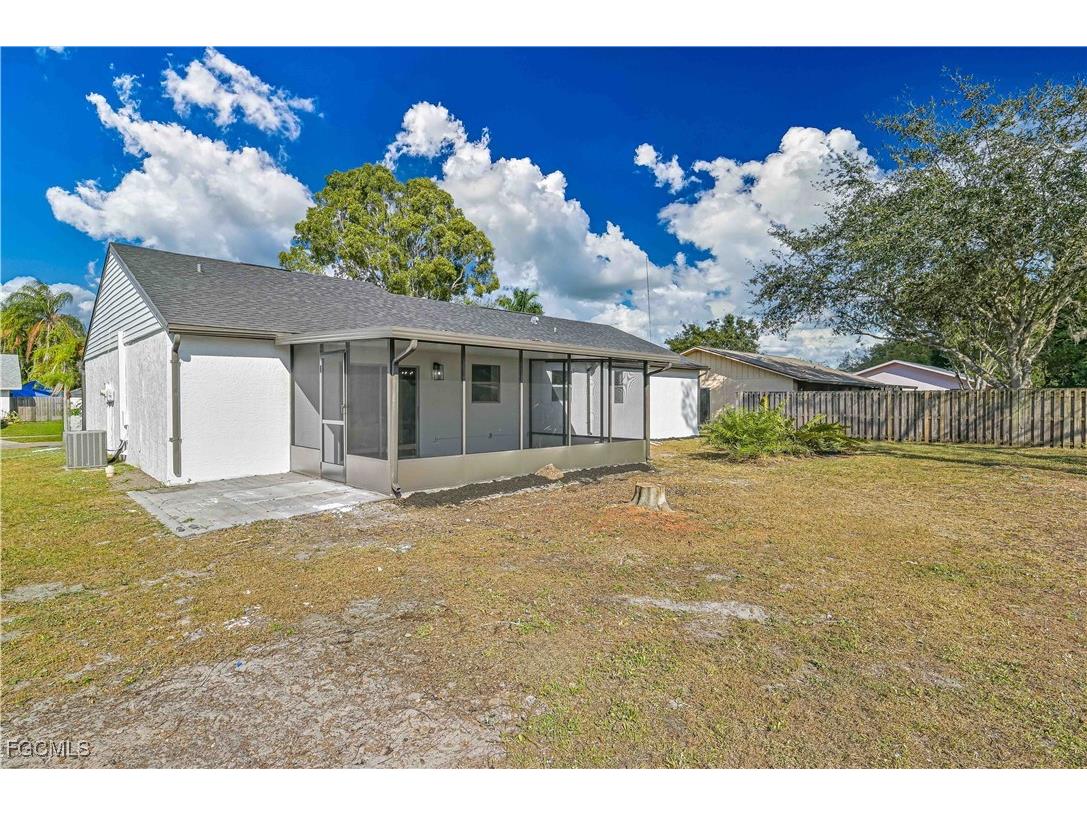 15736 Coral Vine Lane Fort Myers FL 33905 2025022345 image29