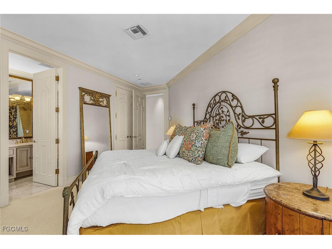 15736 Glenisle Way Fort Myers FL 33912 2026002328 image34