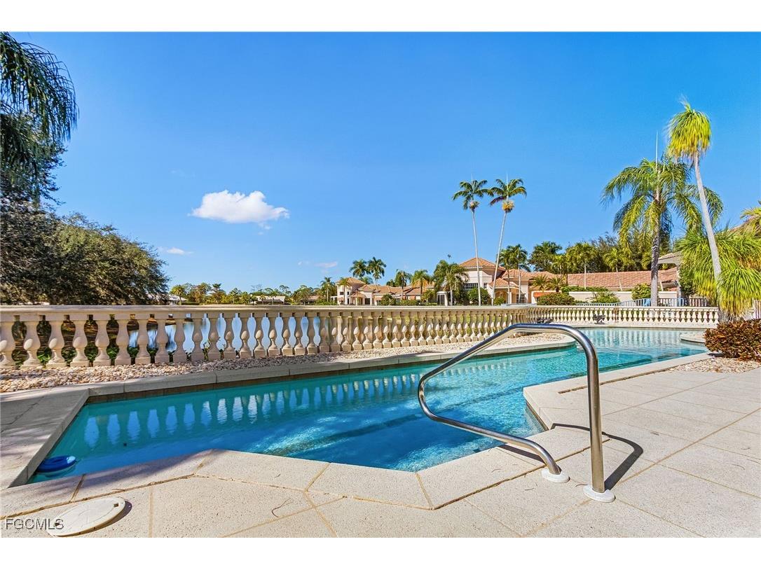 15736 Glenisle Way Fort Myers FL 33912 2026002328 image38