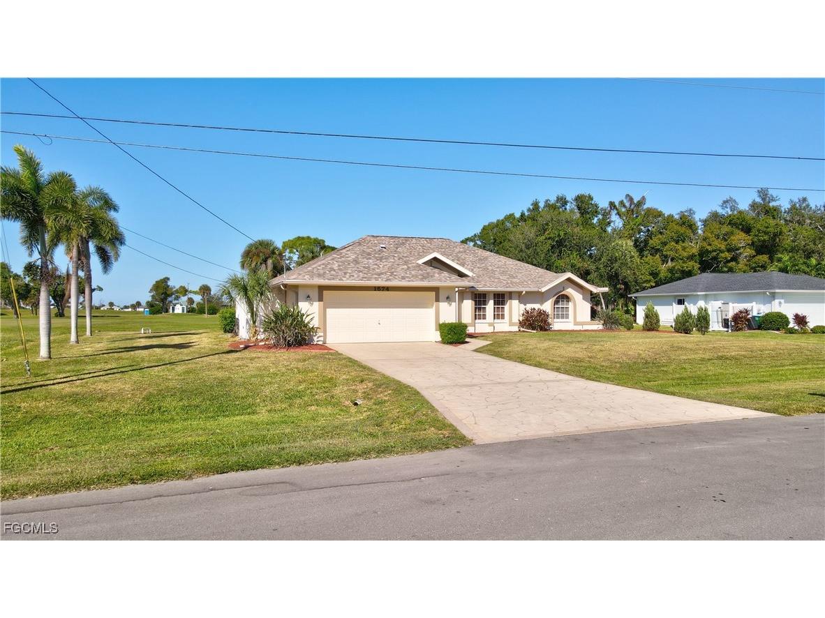1574 NW 28th Avenue Cape Coral FL 33993 2025015236 image1