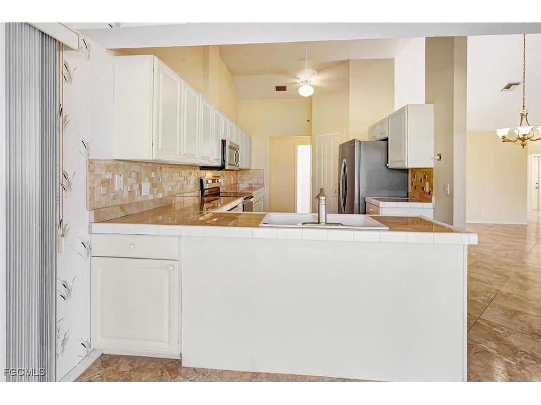 1574 NW 28th Avenue Cape Coral FL 33993 2025015236 image28