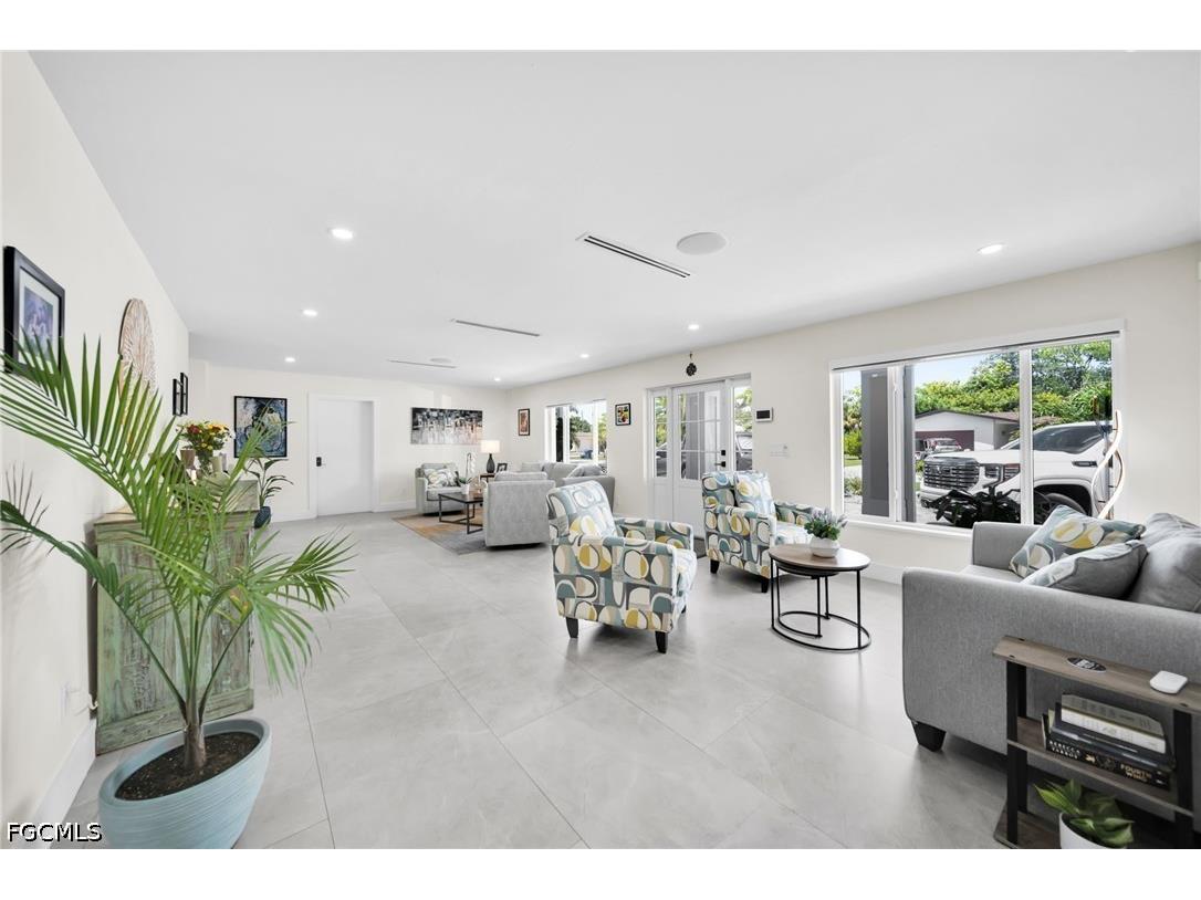 1574 Ricardo Avenue Fort Myers FL 33901 2026016510 image10