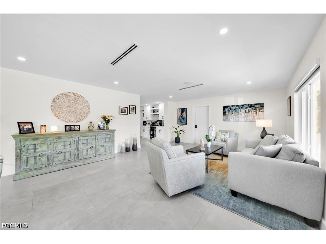 1574 Ricardo Avenue Fort Myers FL 33901 2026016510 image11