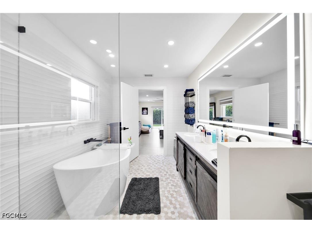 1574 Ricardo Avenue Fort Myers FL 33901 2026016510 image28