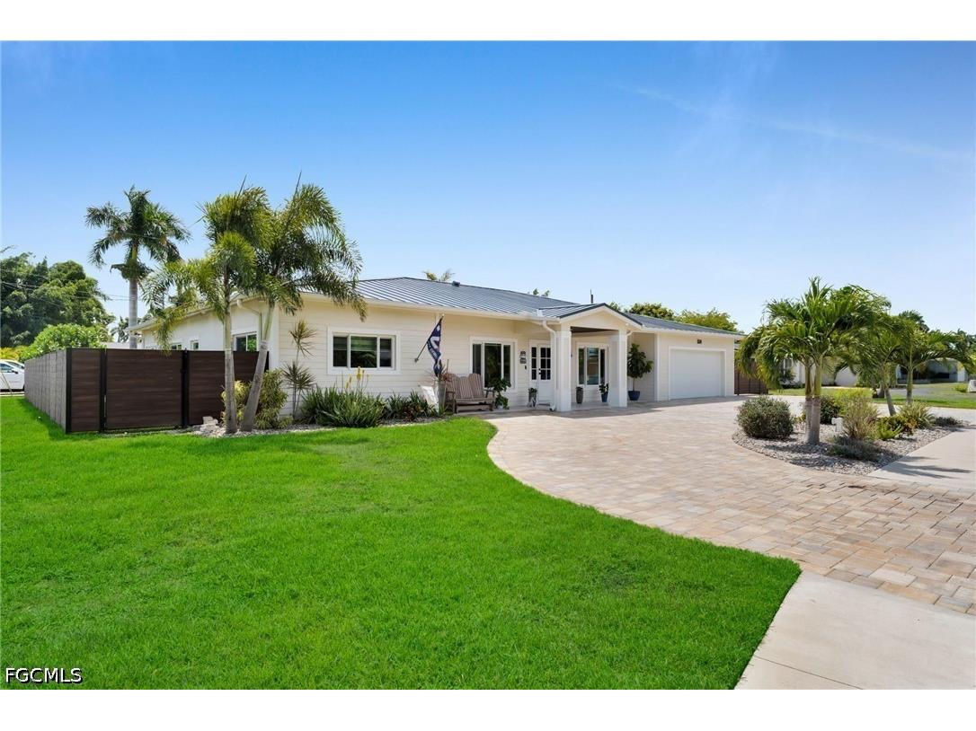 1574 Ricardo Avenue Fort Myers FL 33901 2026016510 image3