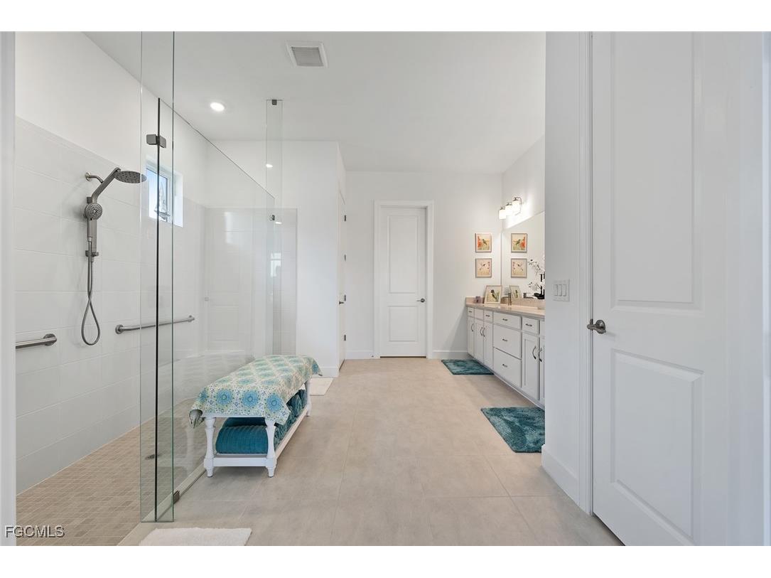 15745 Cortina Street Naples FL 34114 2025025902 image14