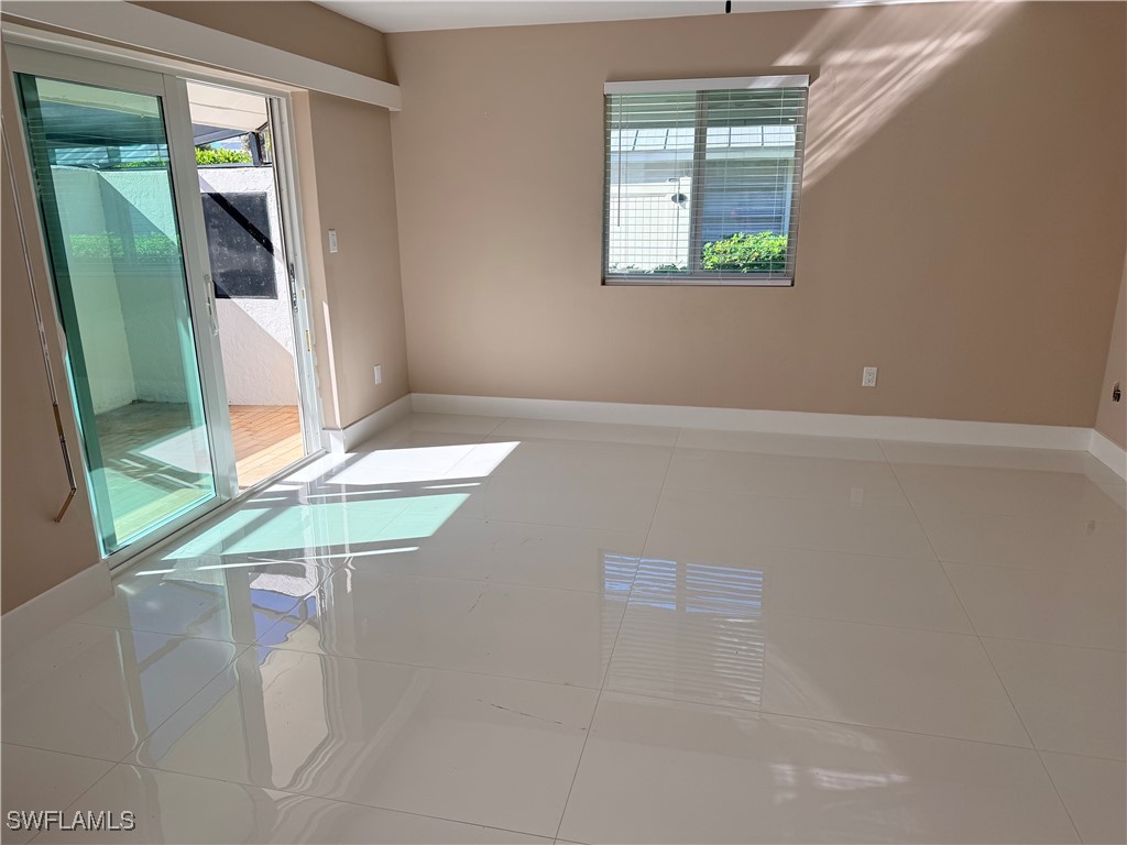 1575 Curlew Avenue W #1 Naples FL 34102 226003015 image17