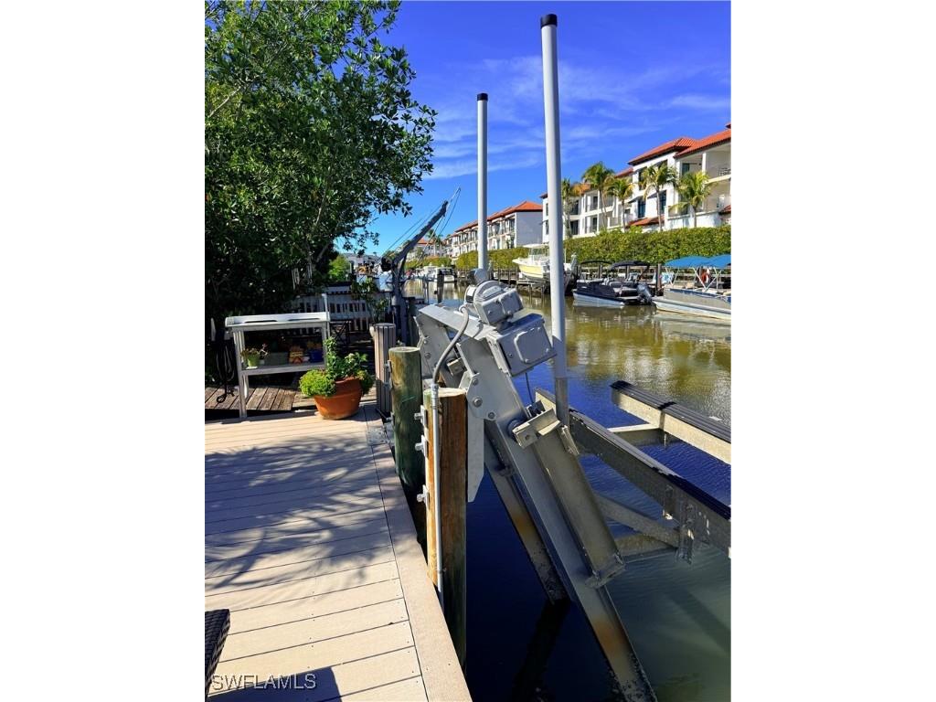 1575 Curlew Avenue W #1 Naples FL 34102 226003015 image6