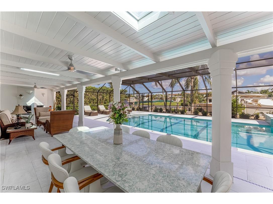 1575 Osprey Avenue Naples FL 34102 225055753 image1