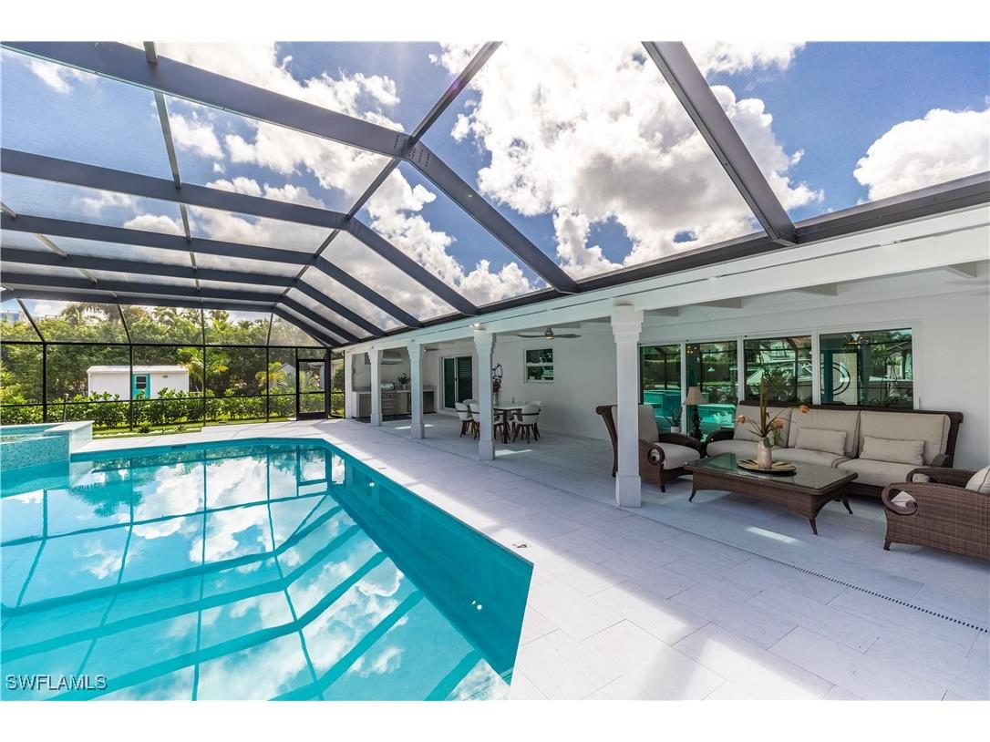 1575 Osprey Avenue Naples FL 34102 225055753 image3