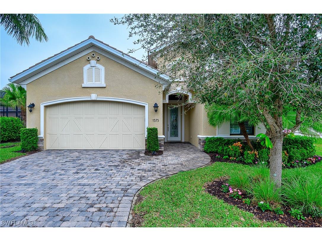 1575 Serrano Circle Naples FL 34105 223093703 image1