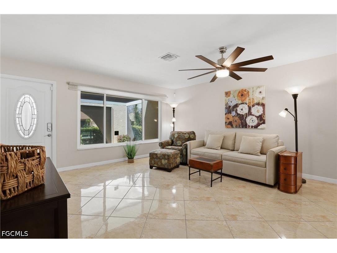 1579 Sautern Drive Fort Myers FL 33919 2026016360 image10