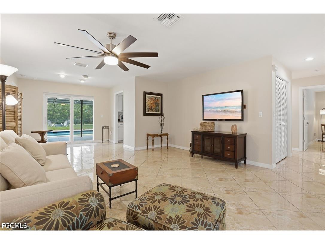 1579 Sautern Drive Fort Myers FL 33919 2026016360 image13