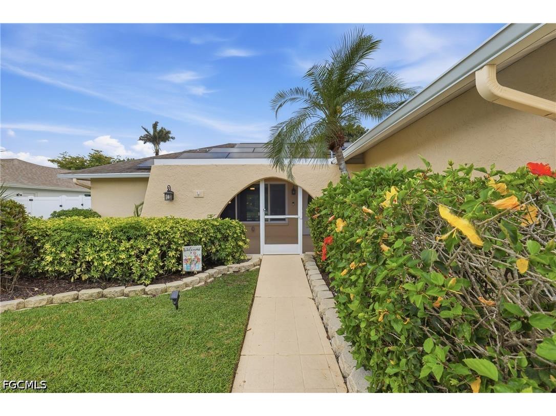 1579 Sautern Drive Fort Myers FL 33919 2026016360 image5