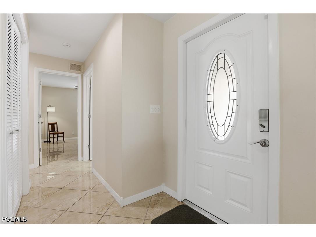 1579 Sautern Drive Fort Myers FL 33919 2026016360 image8