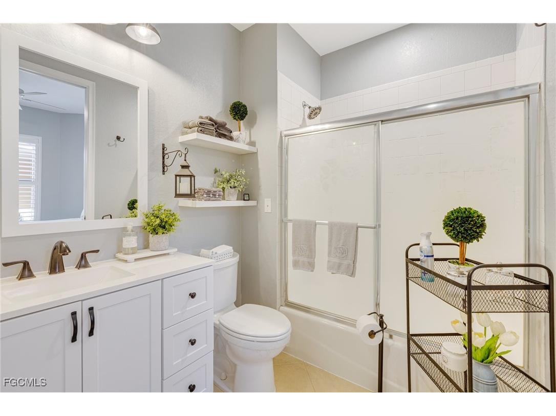 15791 Prentiss Pointe Circle #101 Fort Myers FL 33908 2025014485 image25