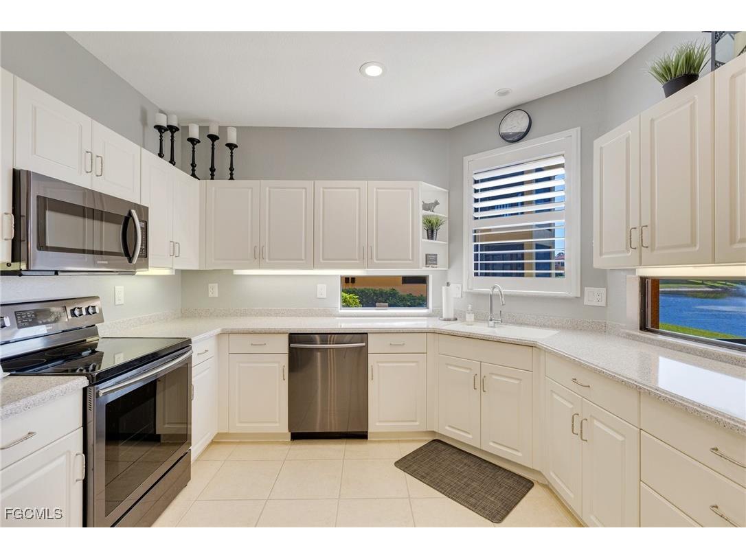 15791 Prentiss Pointe Circle #101 Fort Myers FL 33908 2025014485 image4