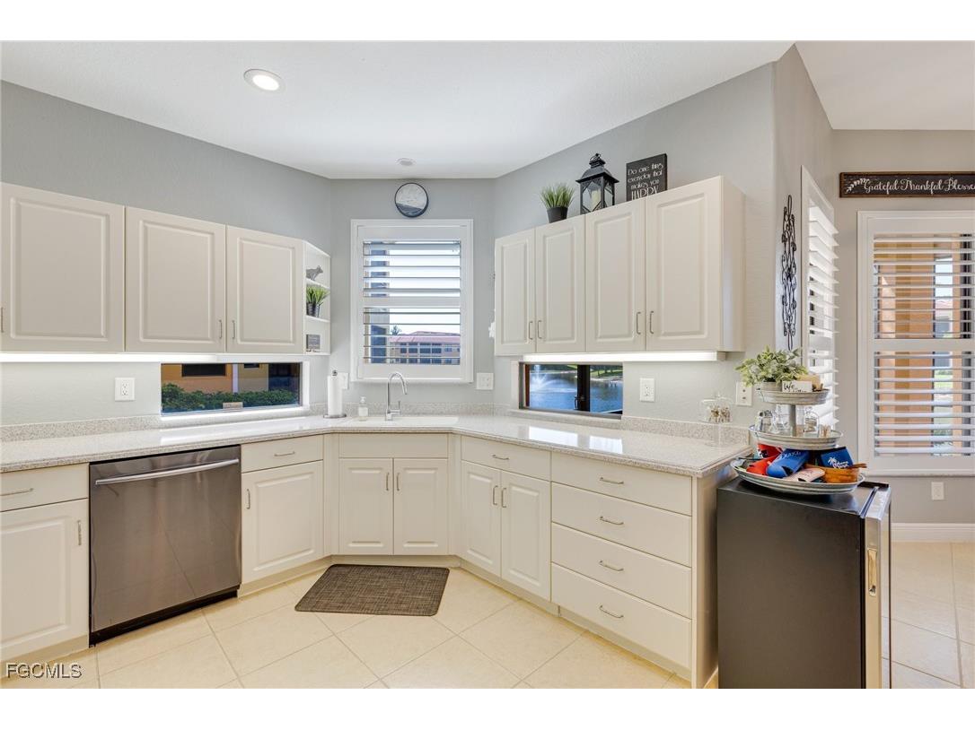 15791 Prentiss Pointe Circle #101 Fort Myers FL 33908 2025014485 image5