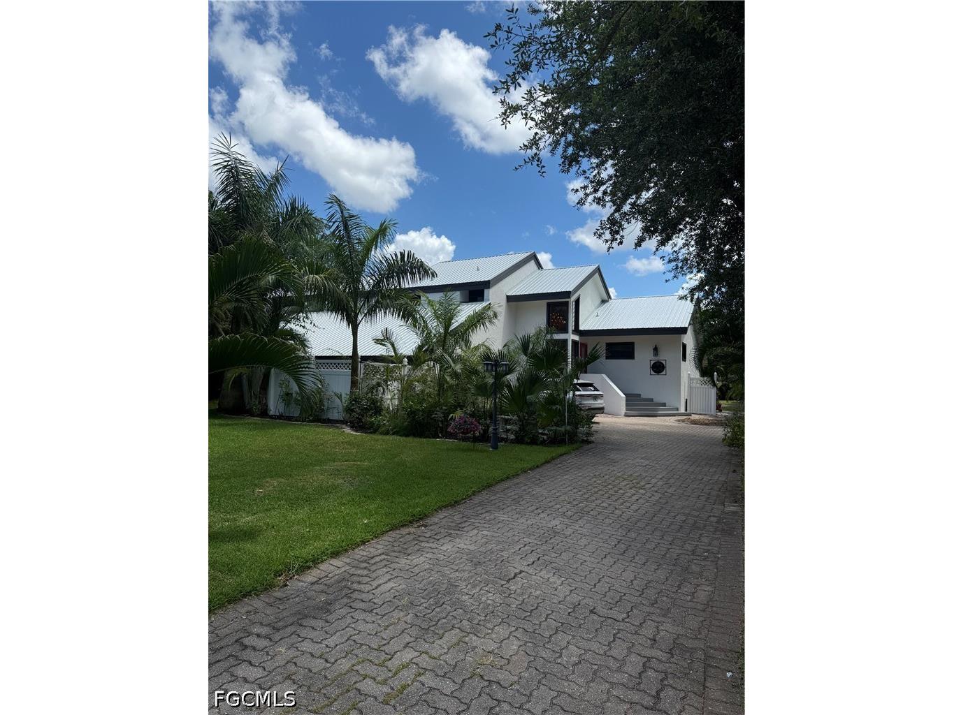 15793 San Antonio Court Fort Myers FL 33908 2026022294 image2