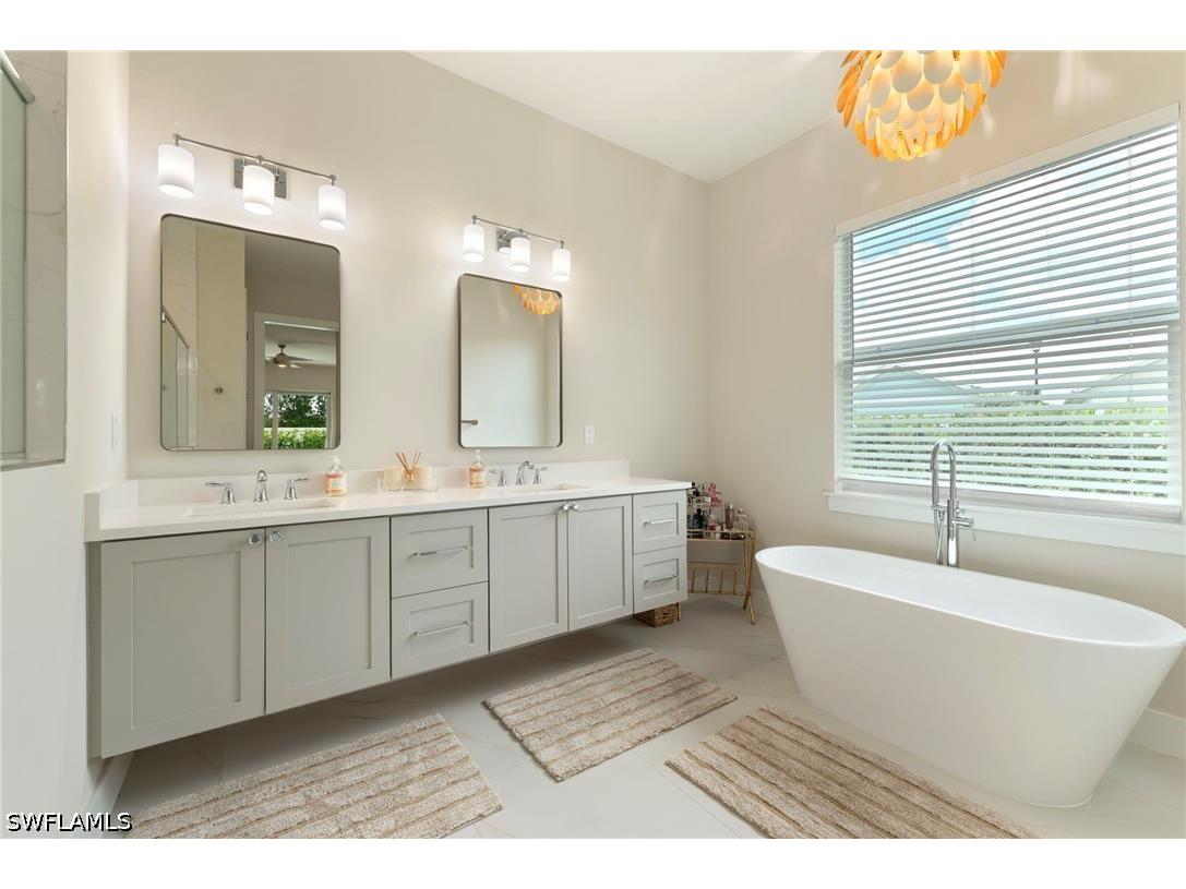 158 Cambria Lane Naples FL 34112 226021443 image19