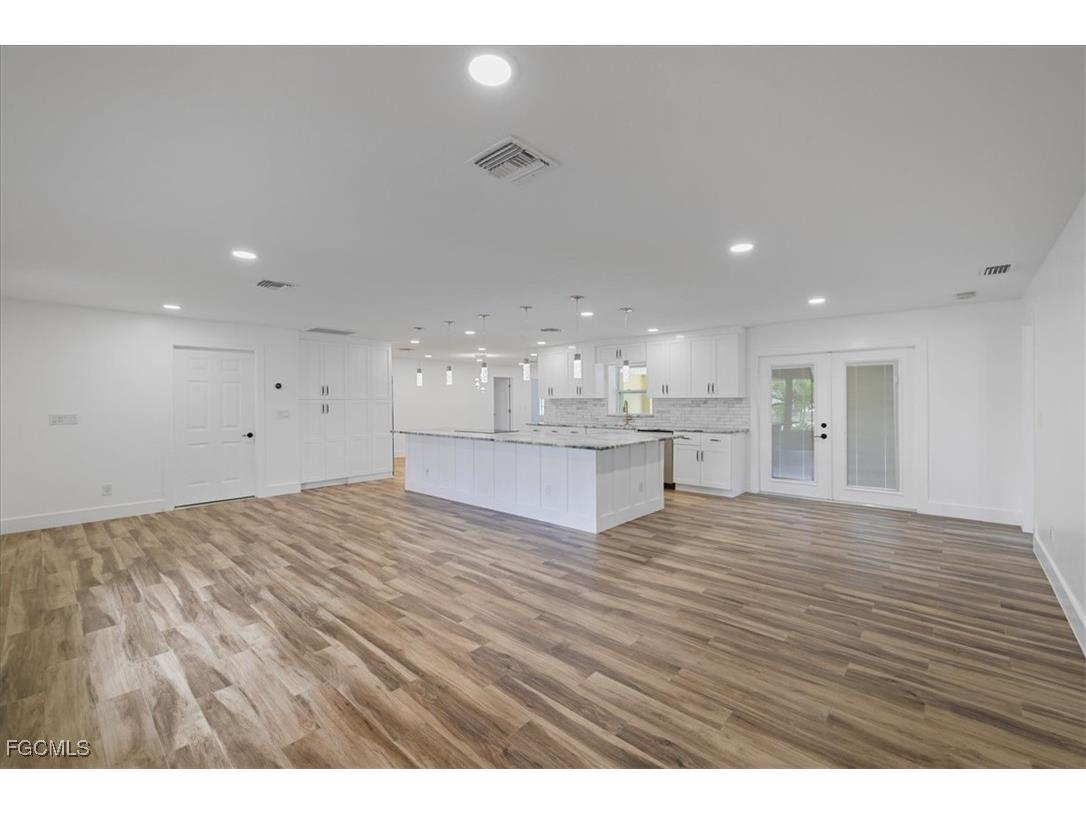 158 Dow Lane North Fort Myers FL 33917 2025025658 image23