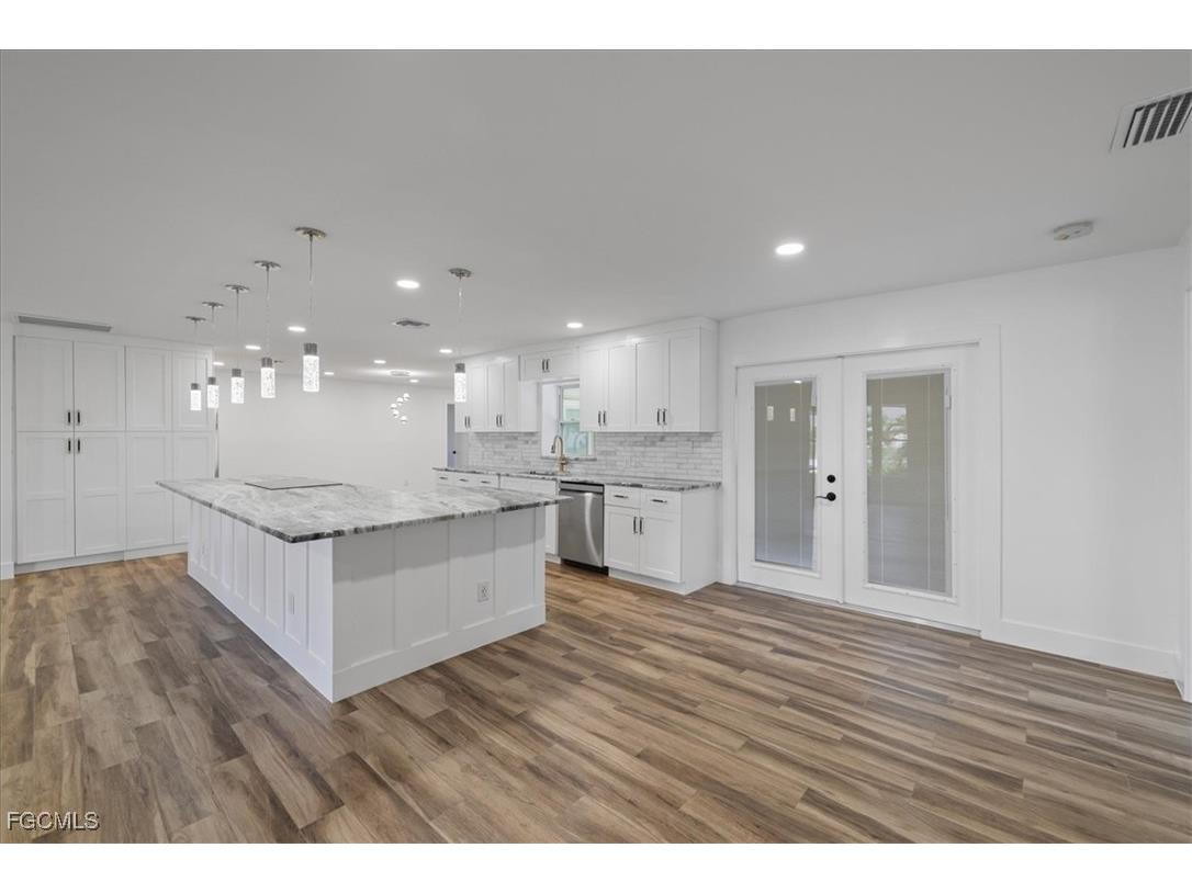 158 Dow Lane North Fort Myers FL 33917 2025025658 image25